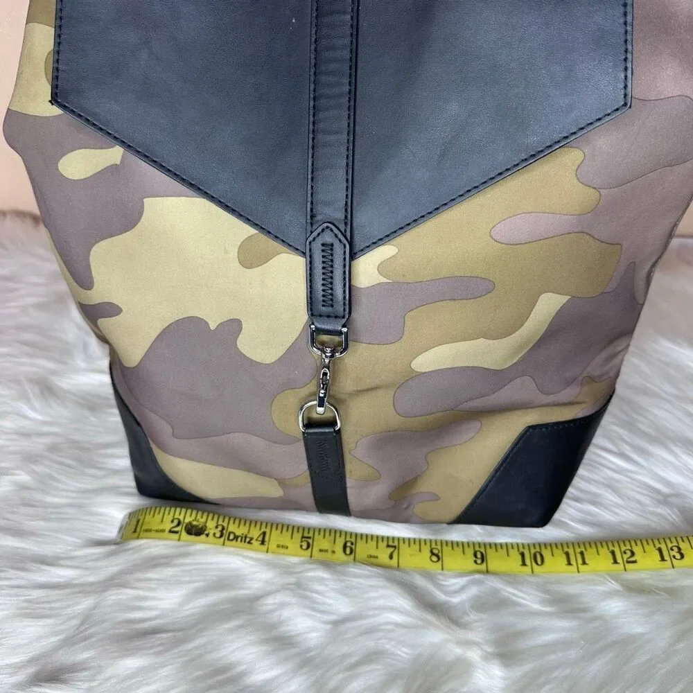 Stella & Dot Camo Backpack